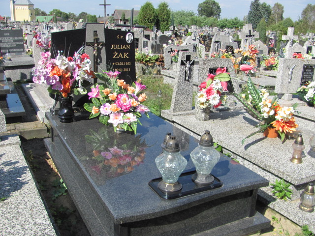 Grób Julian Żak