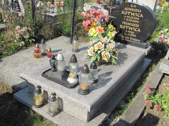 Grób Agnieszka Kotwica